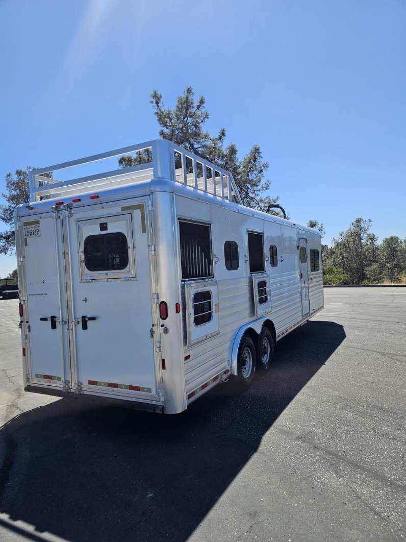 2009 Hart GN 4H Horse Trailer
