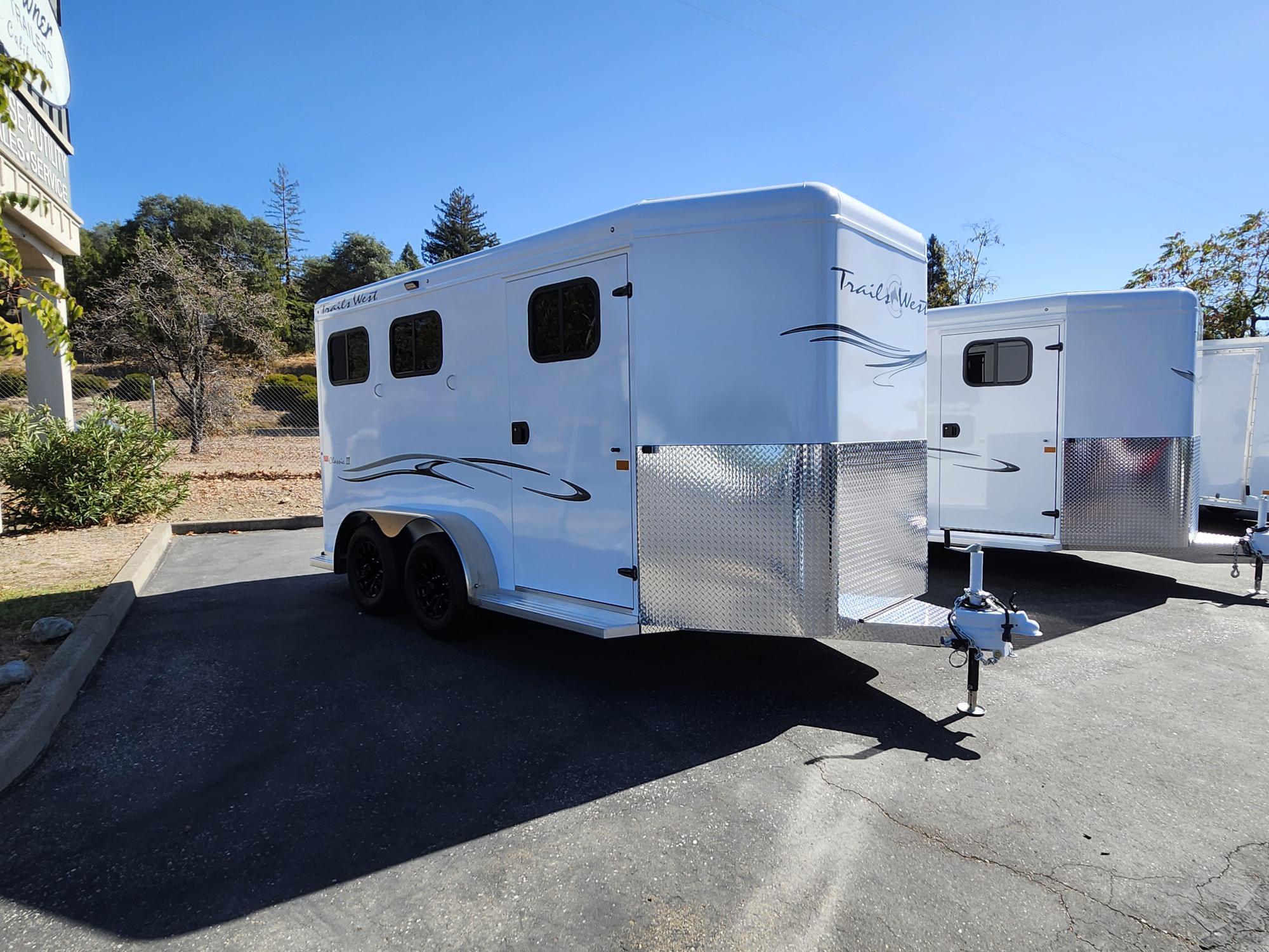 2027 Trails West BP 2H CLASSIC II Horse Trailer