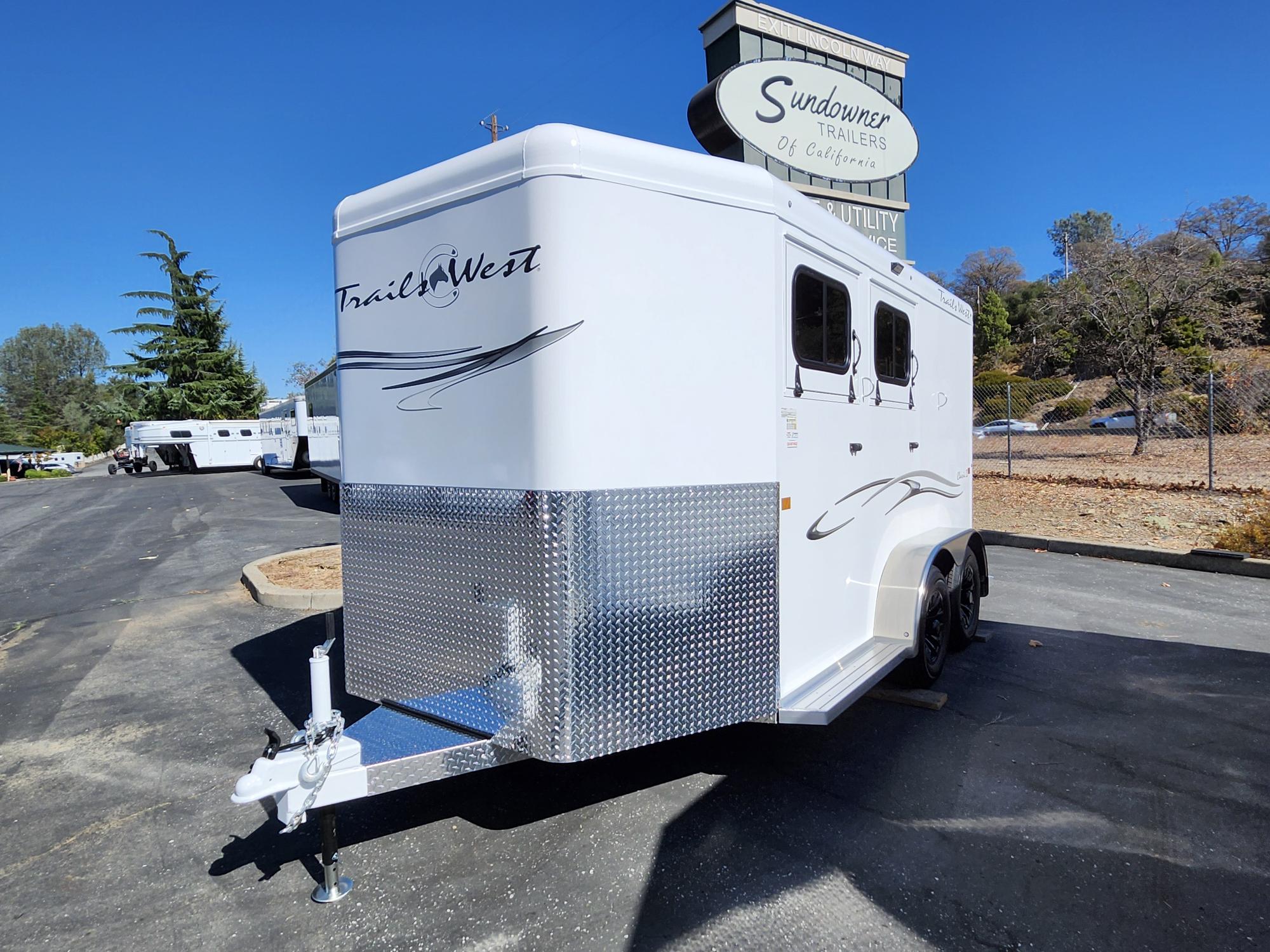 2027 Trails West BP 2H CLASSIC II Horse Trailer