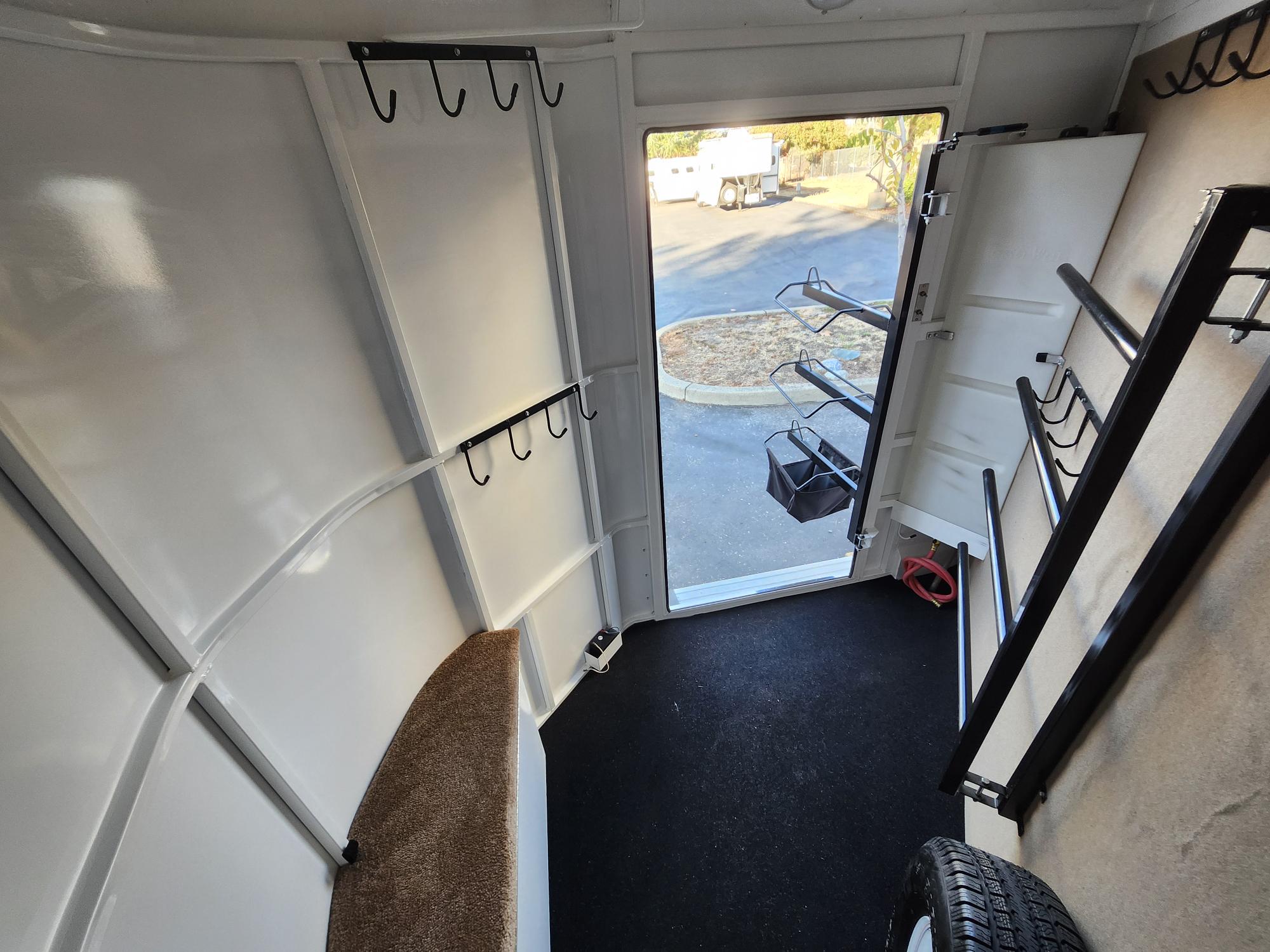 2015 Trails West BP 2H Sierra II WB Horse Trailer