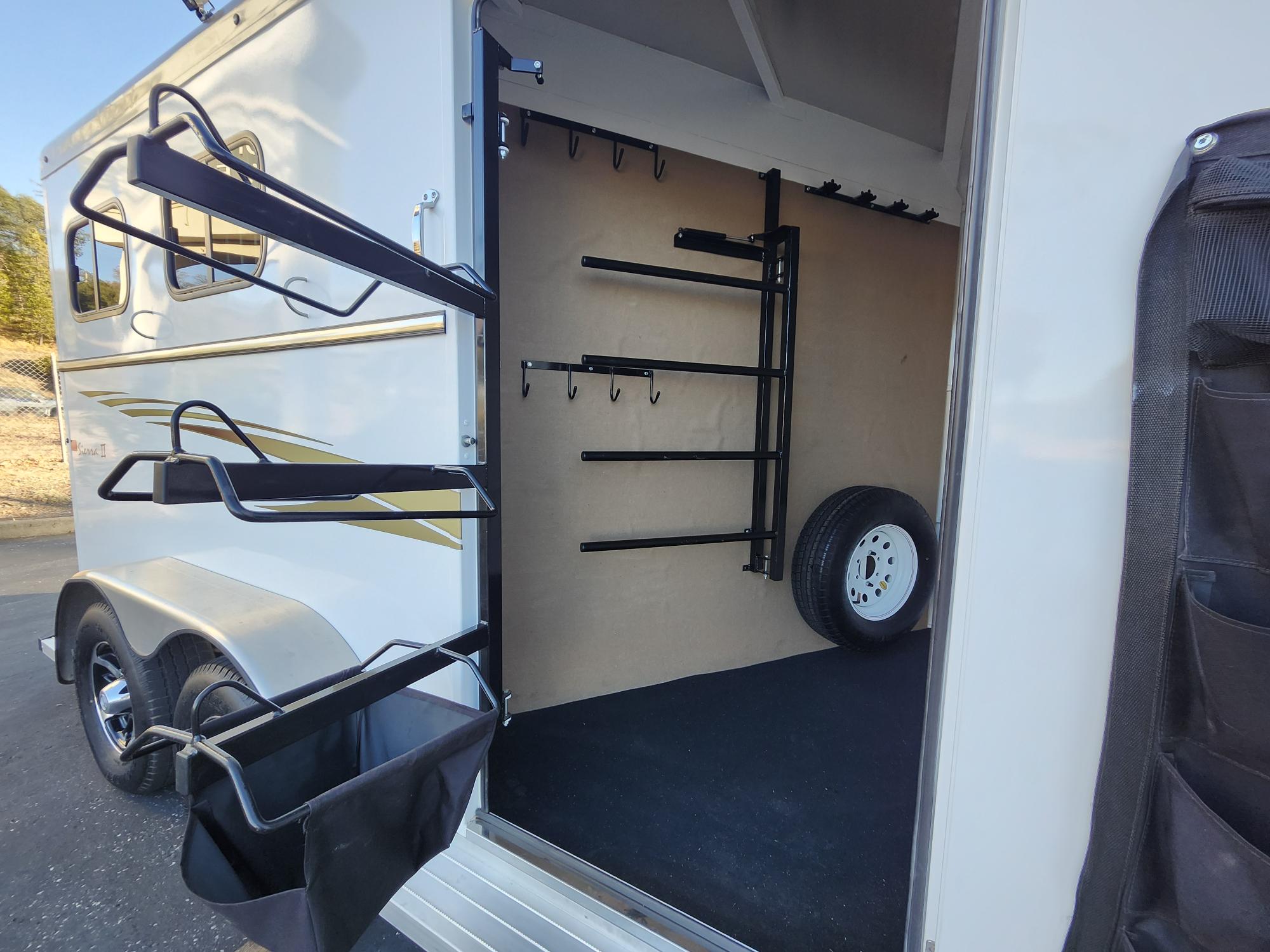 2015 Trails West BP 2H Sierra II WB Horse Trailer