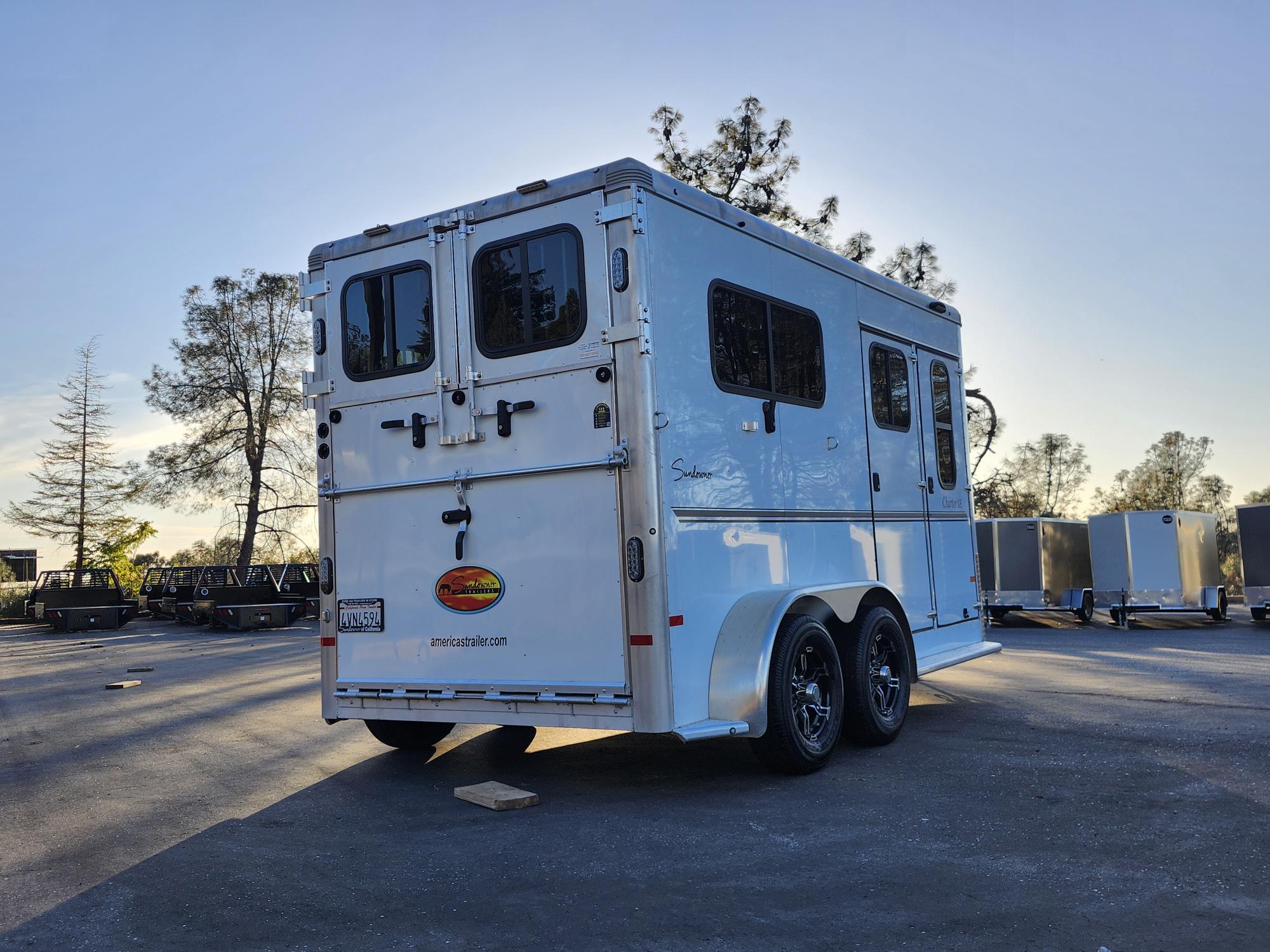 2023 Sundowner BP 2H CHARTER TRSE Horse Trailer