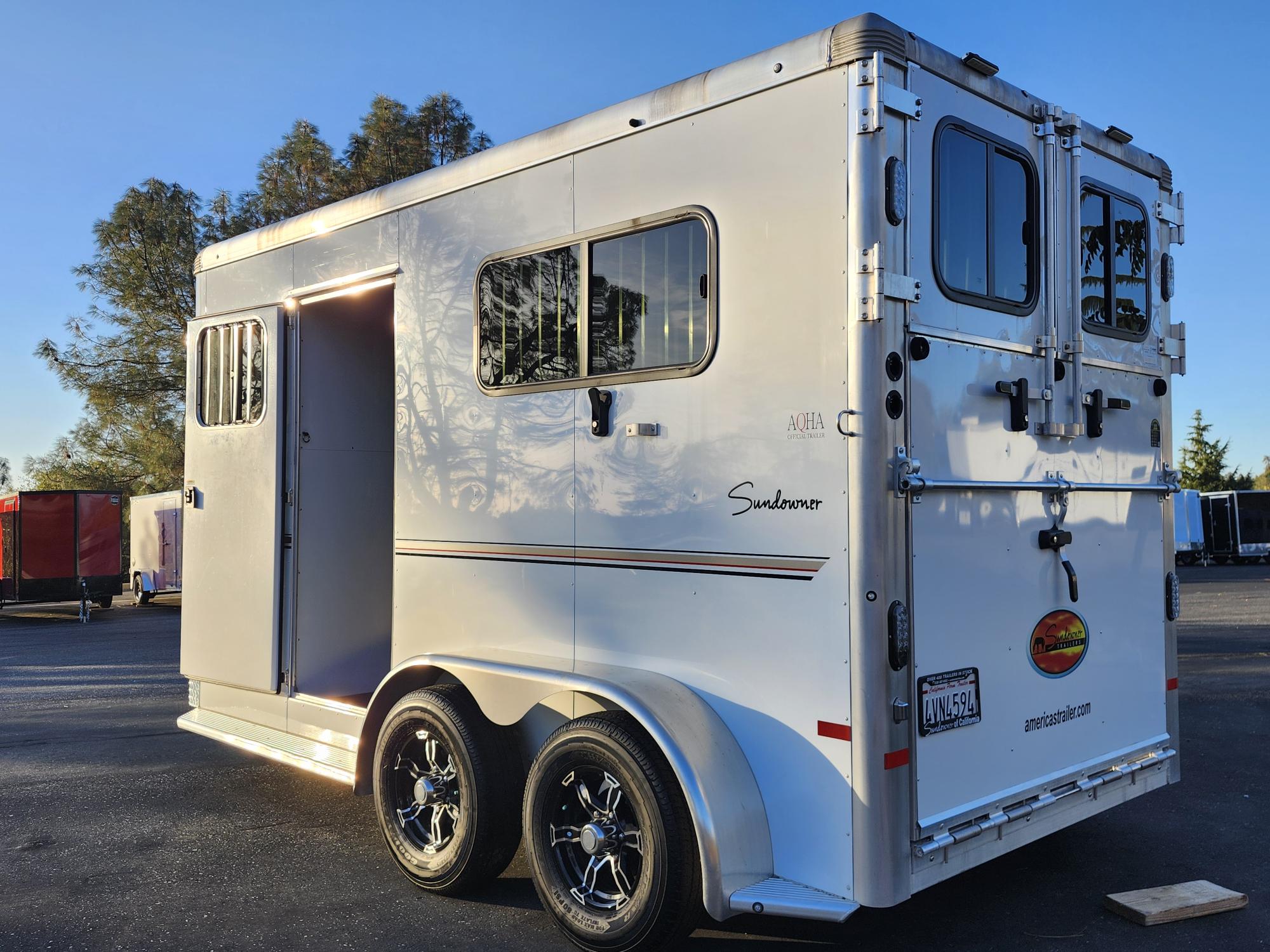 2023 Sundowner BP 2H CHARTER TRSE Horse Trailer