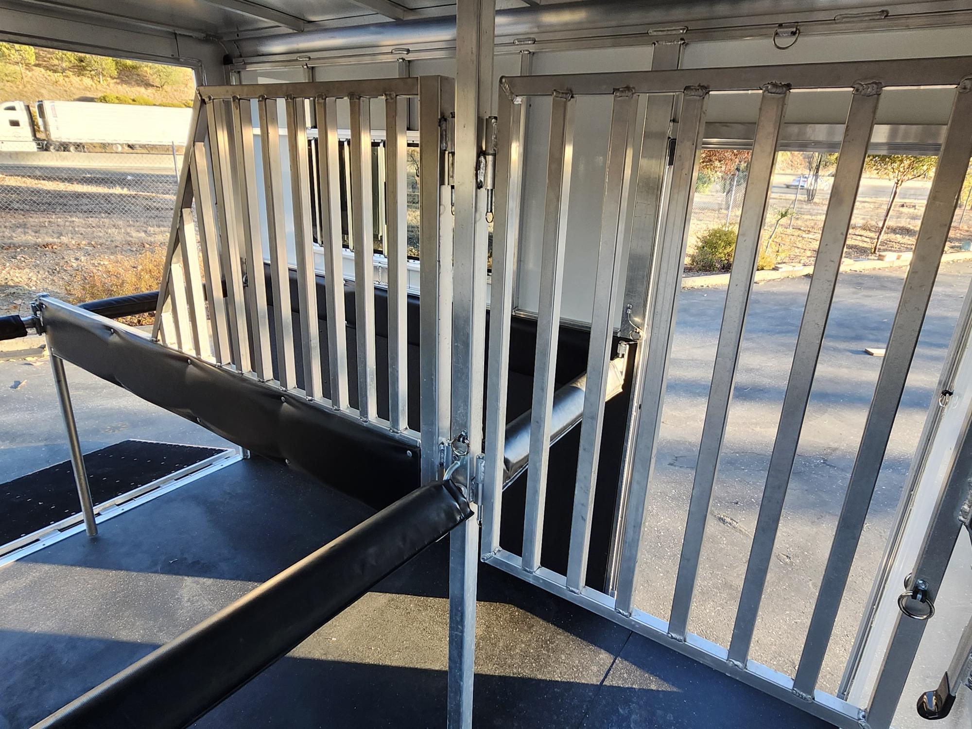 2023 Sundowner BP 2H CHARTER TRSE Horse Trailer
