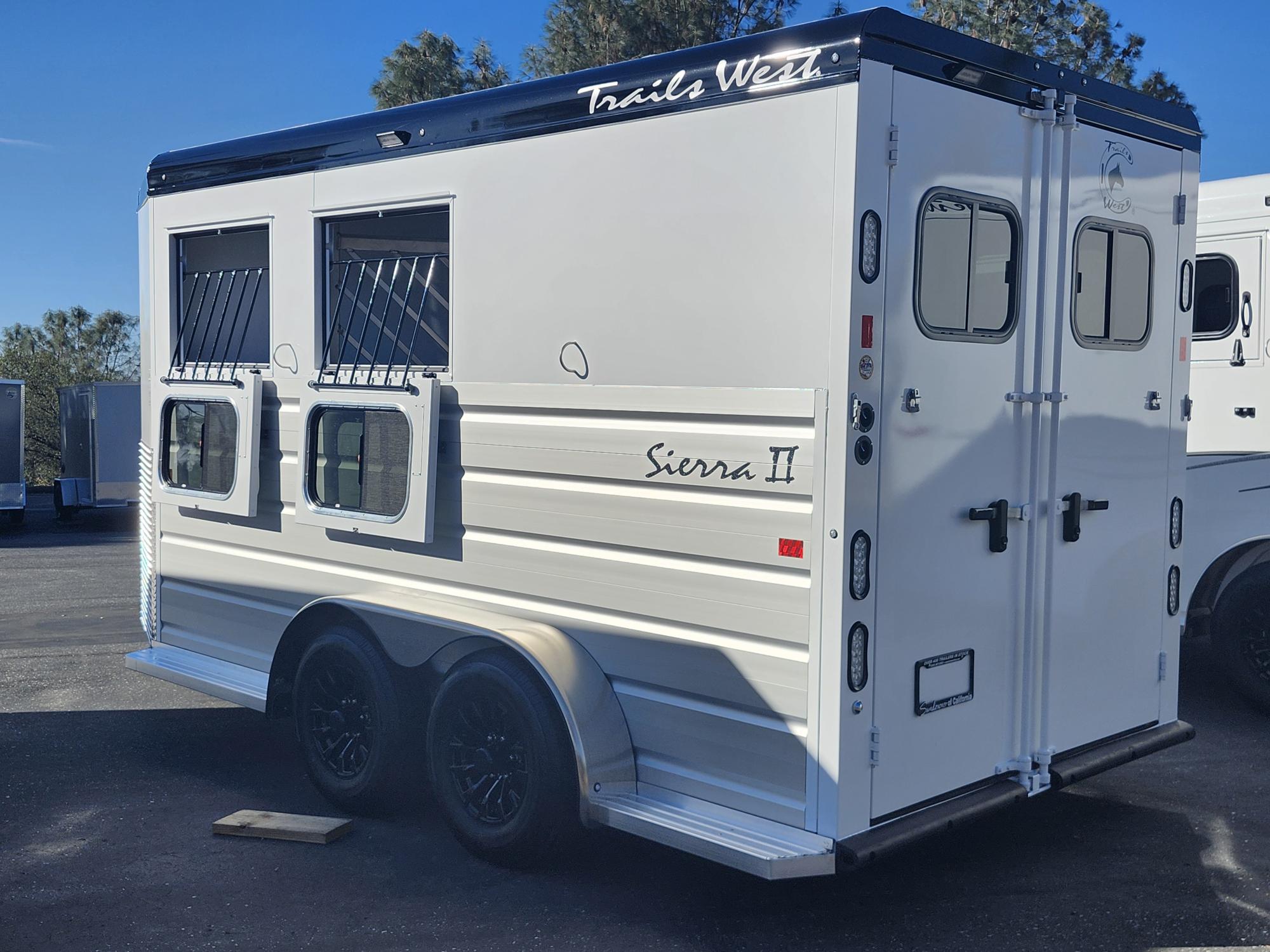 2027 Trails West BP 2H SIERRA WB Horse Trailer