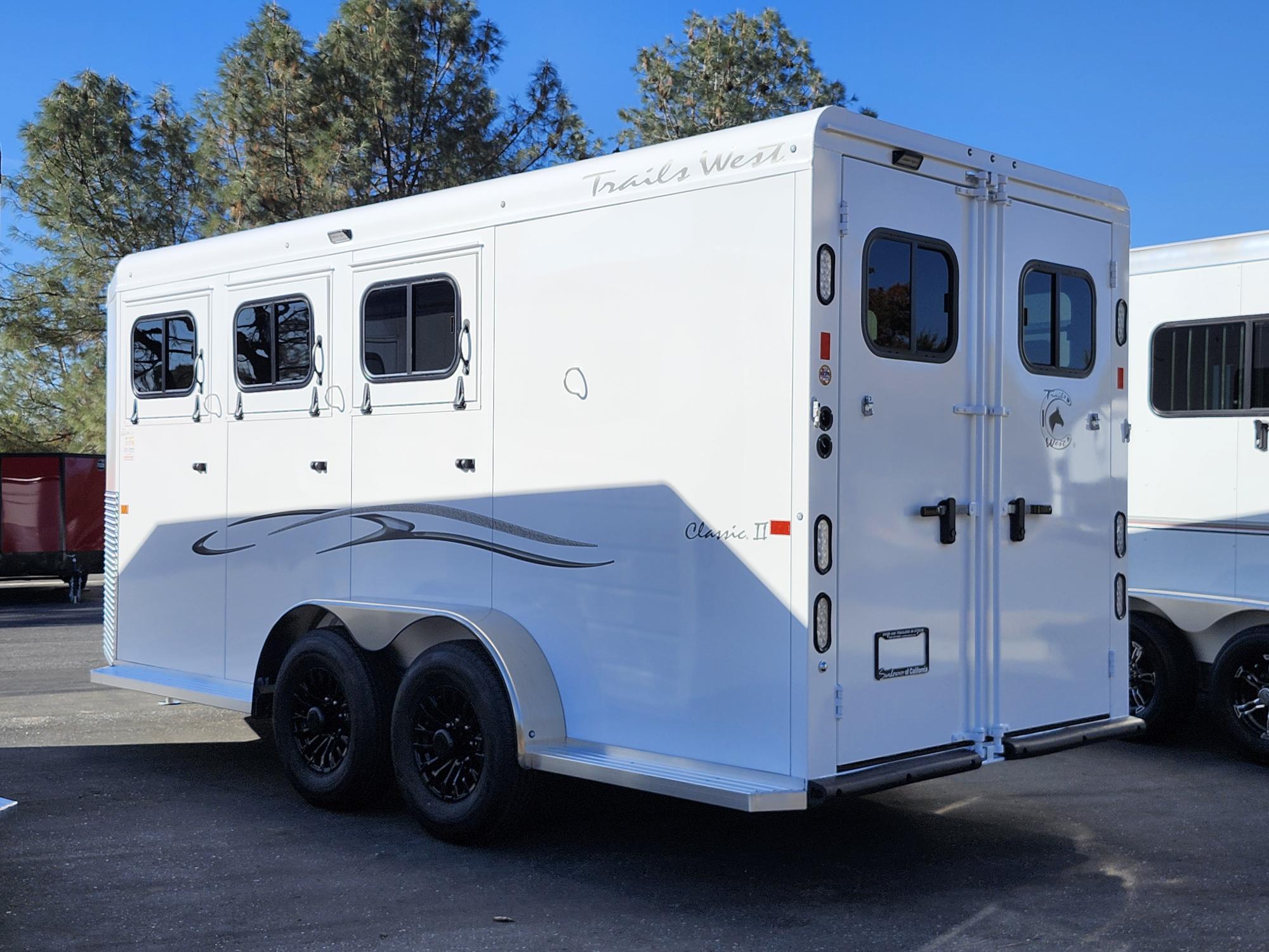 2027 Trails West BP 3H CLASSIC II Horse Trailer