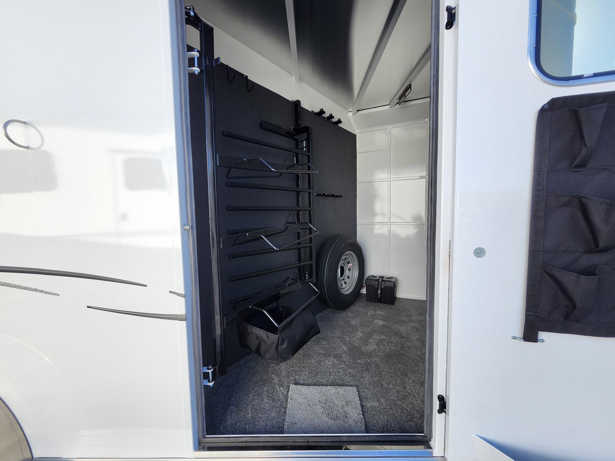 2027 Trails West BP 3H CLASSIC II Horse Trailer