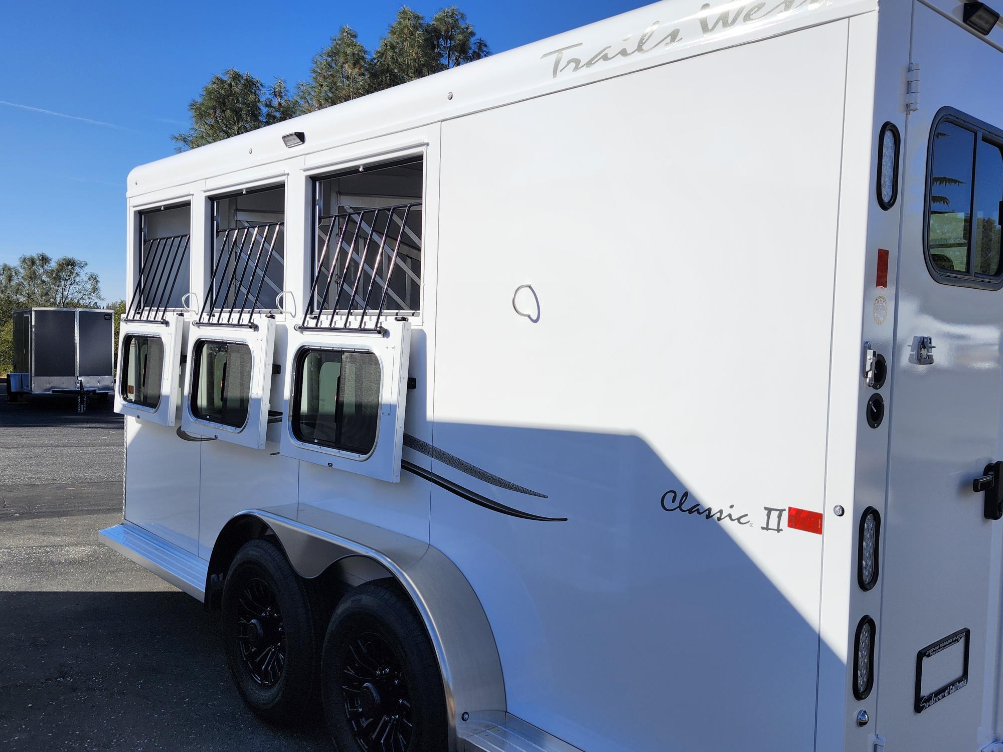 2027 Trails West BP 3H CLASSIC II Horse Trailer